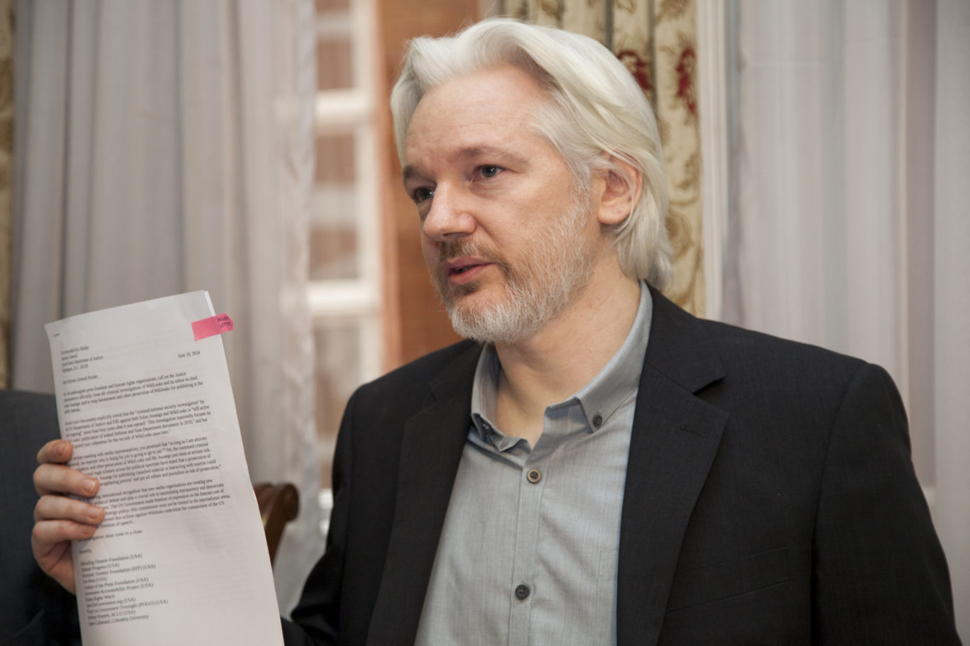 It Looks Like Trump is Being Blackmailed by Putin and Assange