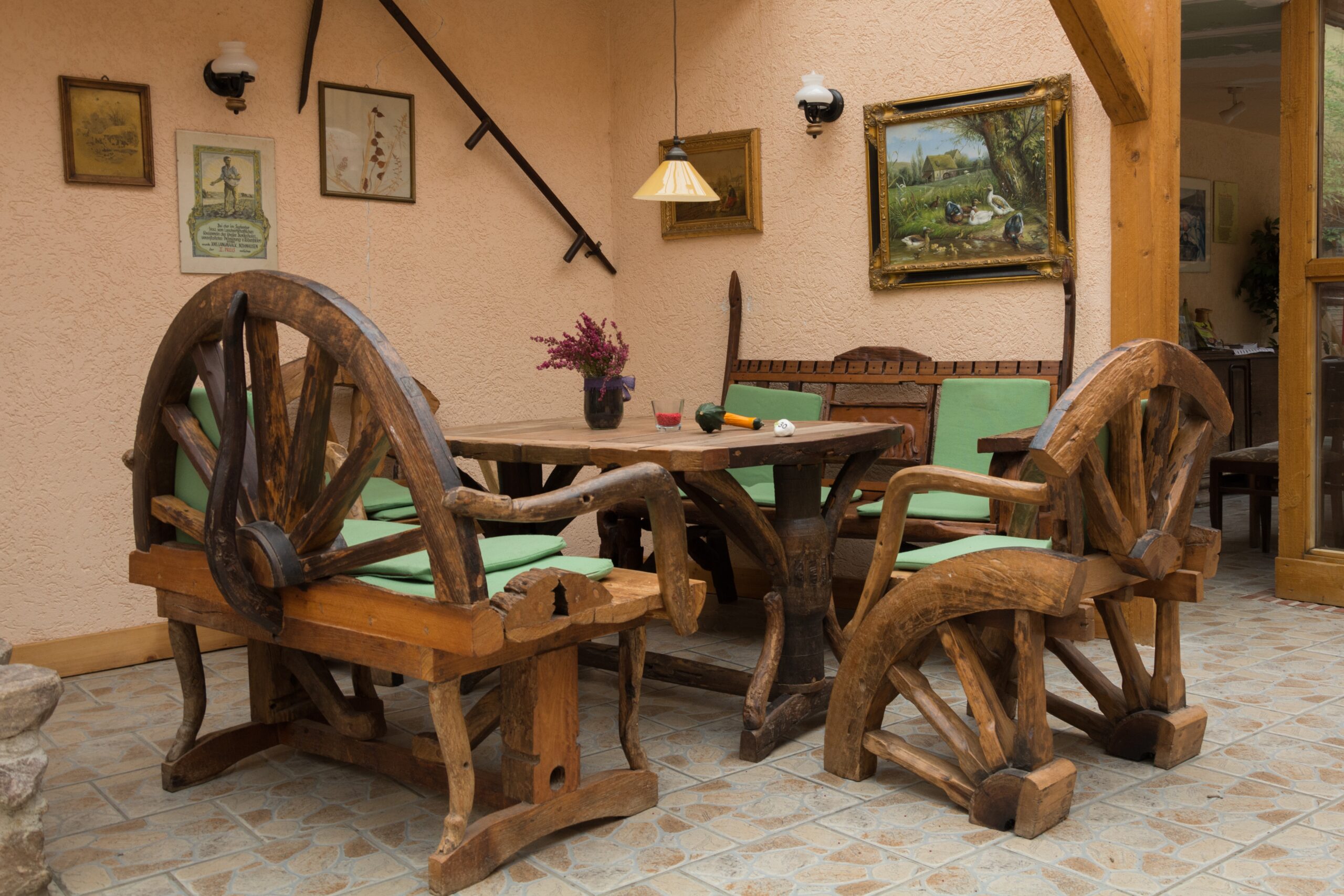 Finding the Right Southwestern Rustic Style Furniture